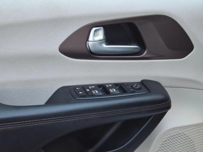 2017 Chrysler Pacifica Touring-L Plus FWD