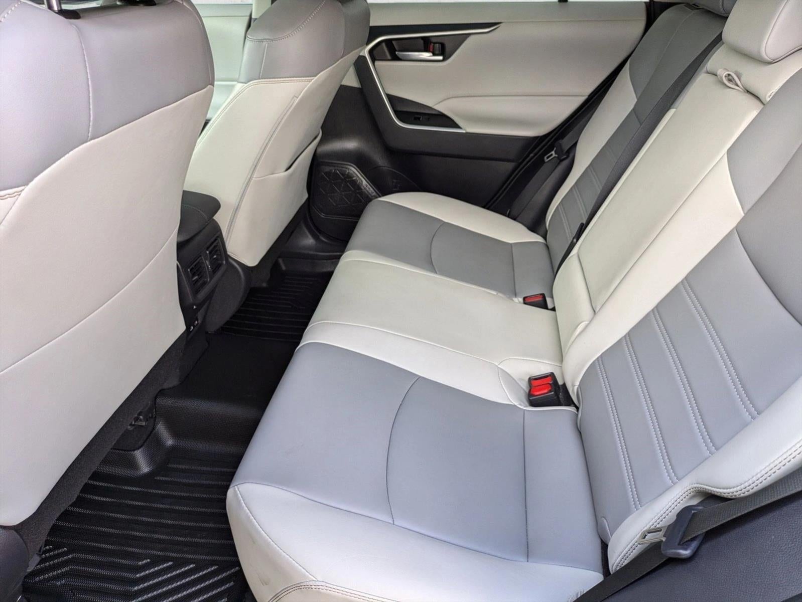 2023 Toyota RAV4 XLE Premium AWD (Natl)