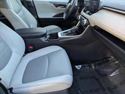 2023 Toyota RAV4 XLE Premium FWD (Natl)