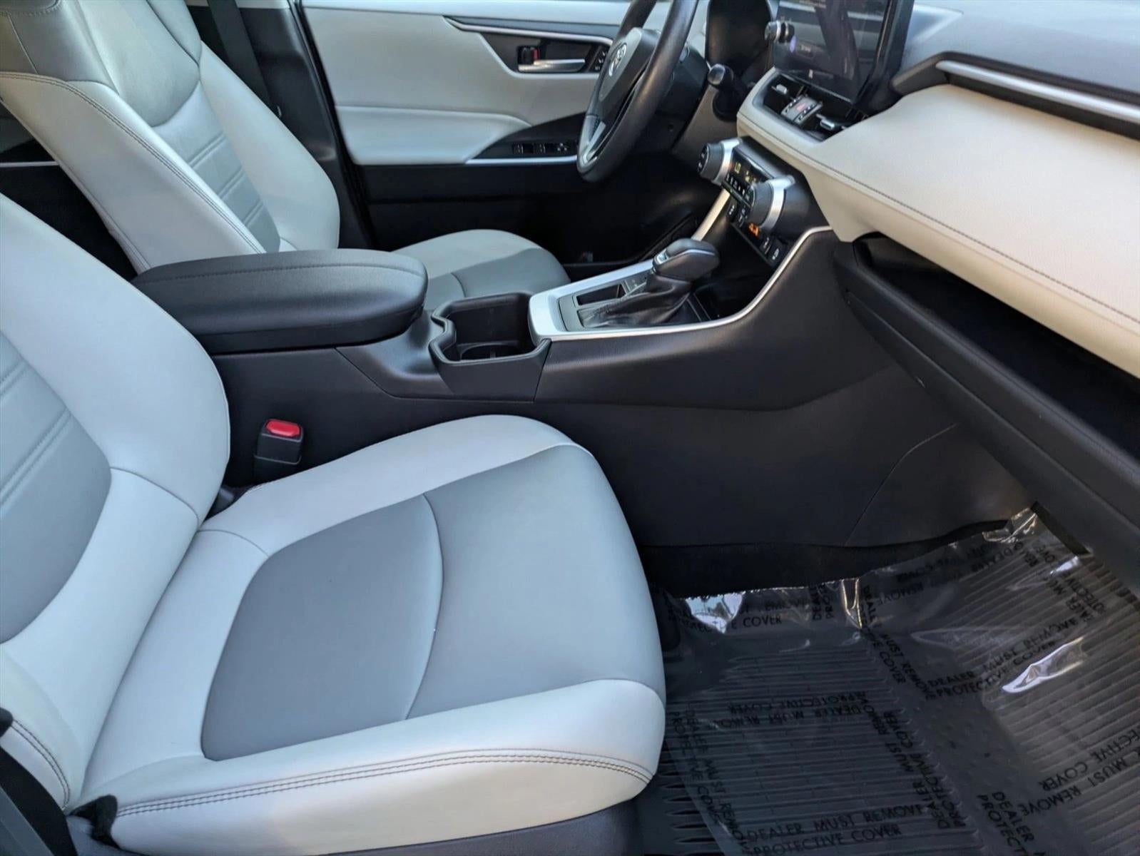 2023 Toyota RAV4 XLE Premium FWD (Natl)