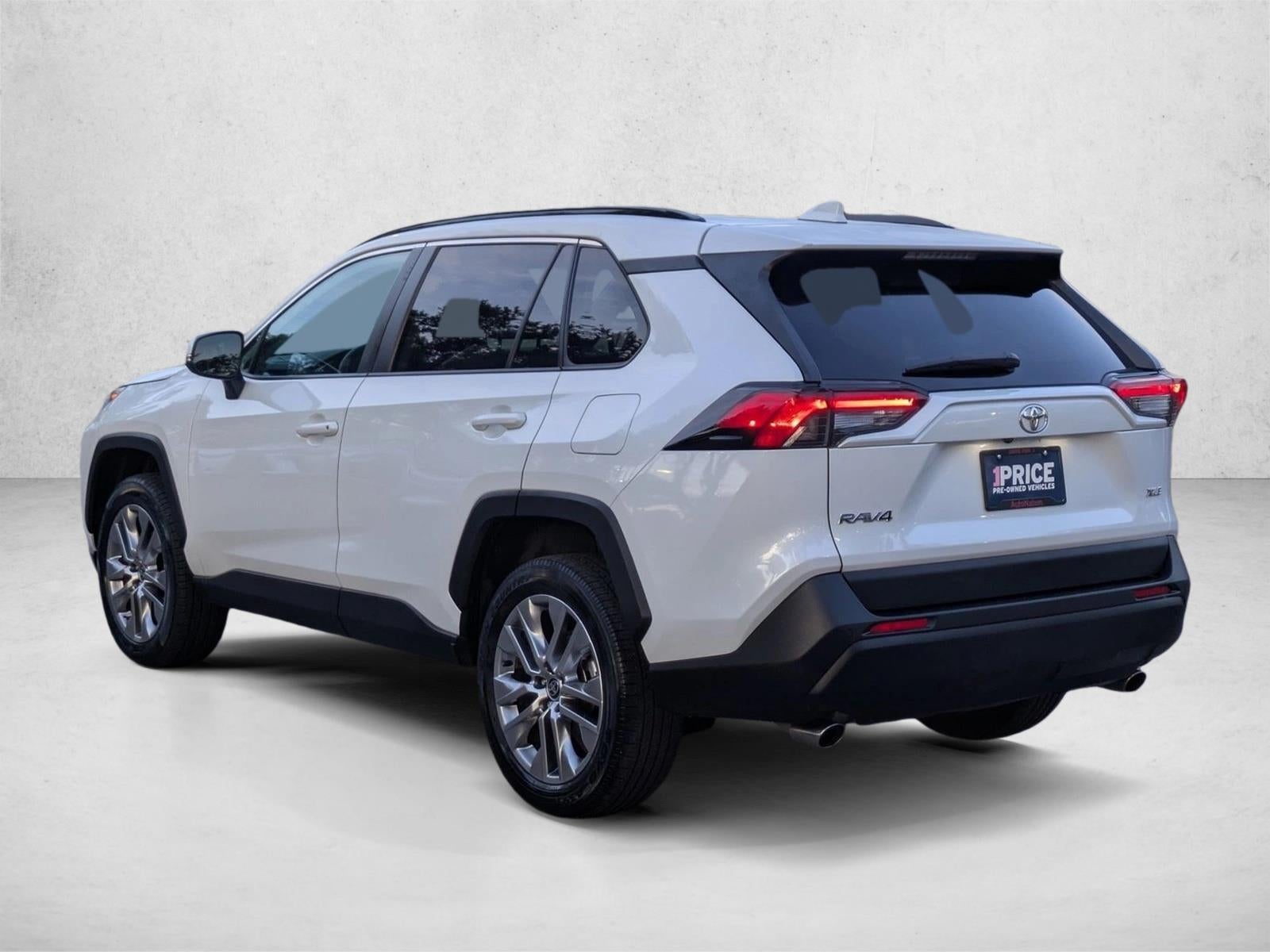2023 Toyota RAV4 XLE Premium FWD (Natl)
