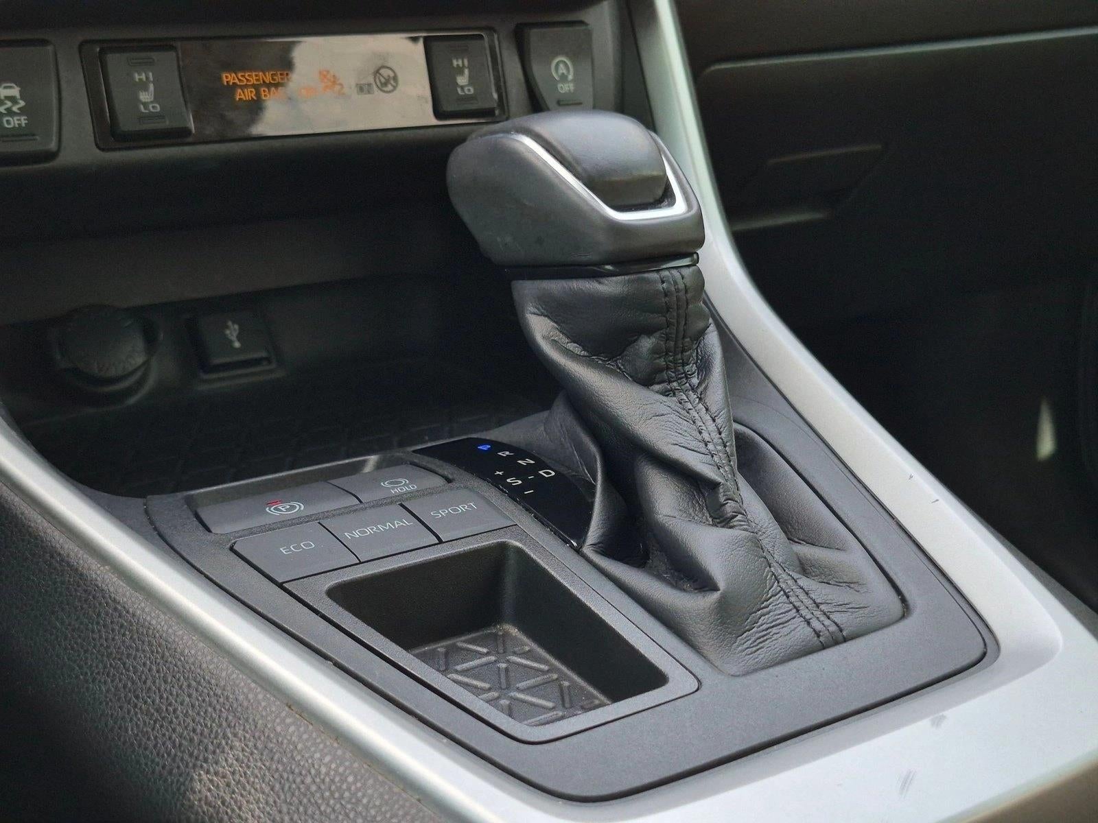 2020 Toyota RAV4 XLE Premium FWD (Natl)