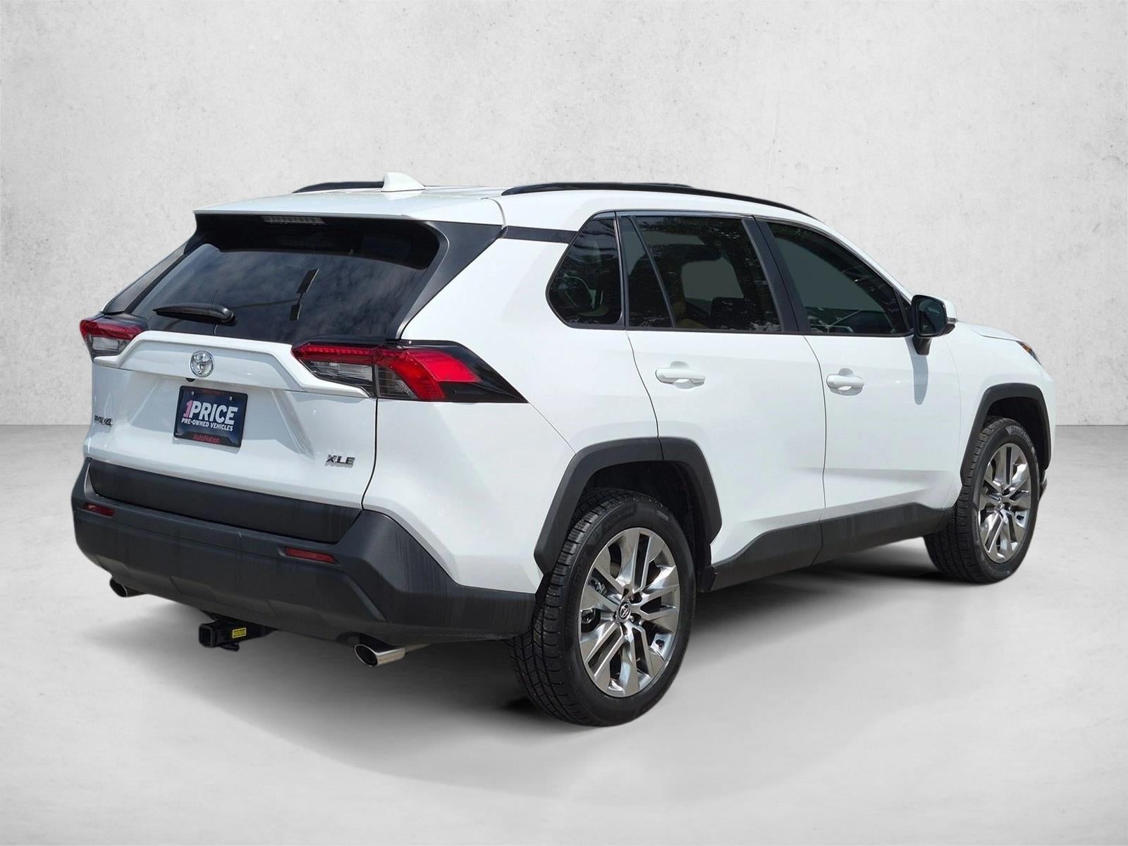 2020 Toyota RAV4 XLE Premium FWD (Natl)