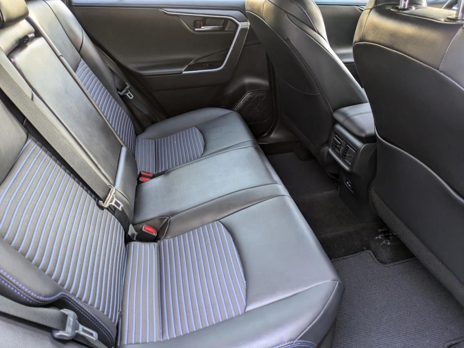 2022 Toyota RAV4 Hybrid XSE AWD (Natl)