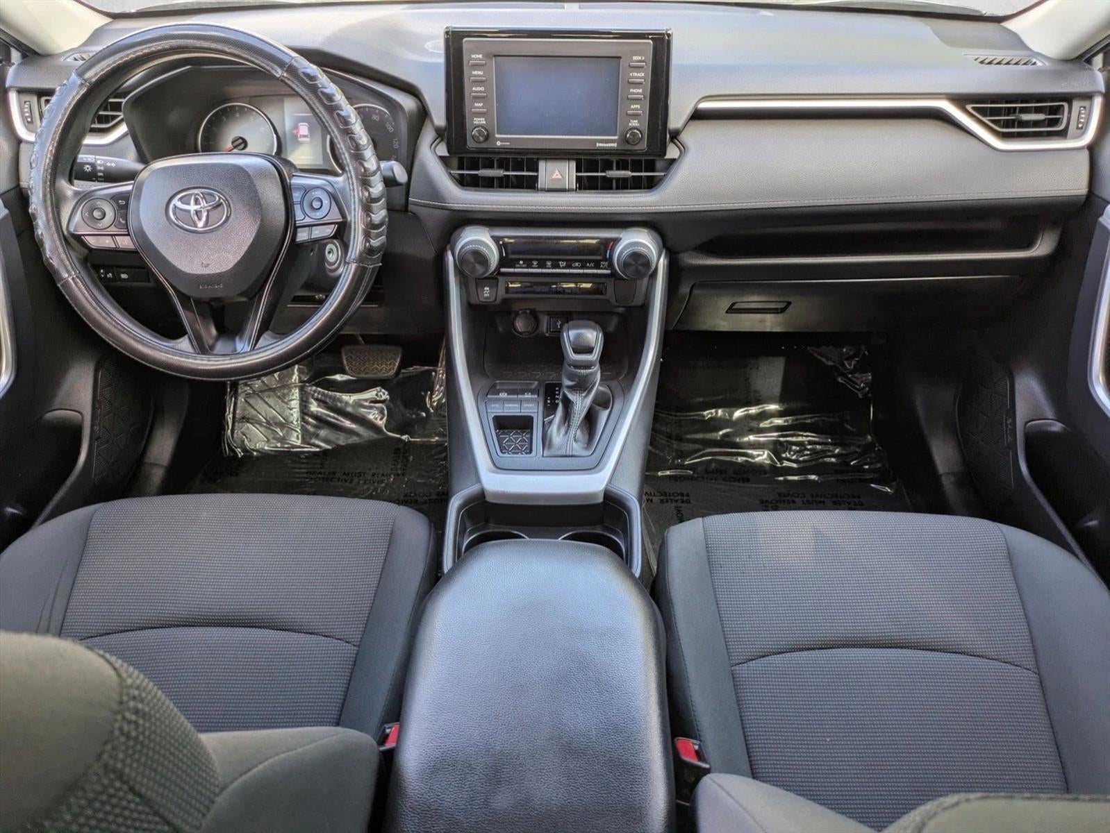 2021 Toyota RAV4 LE FWD (GS)