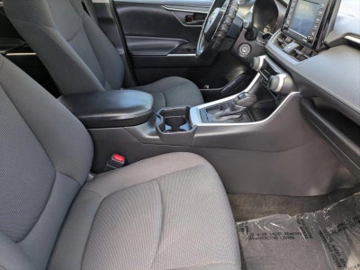 2021 Toyota RAV4 LE FWD (GS)