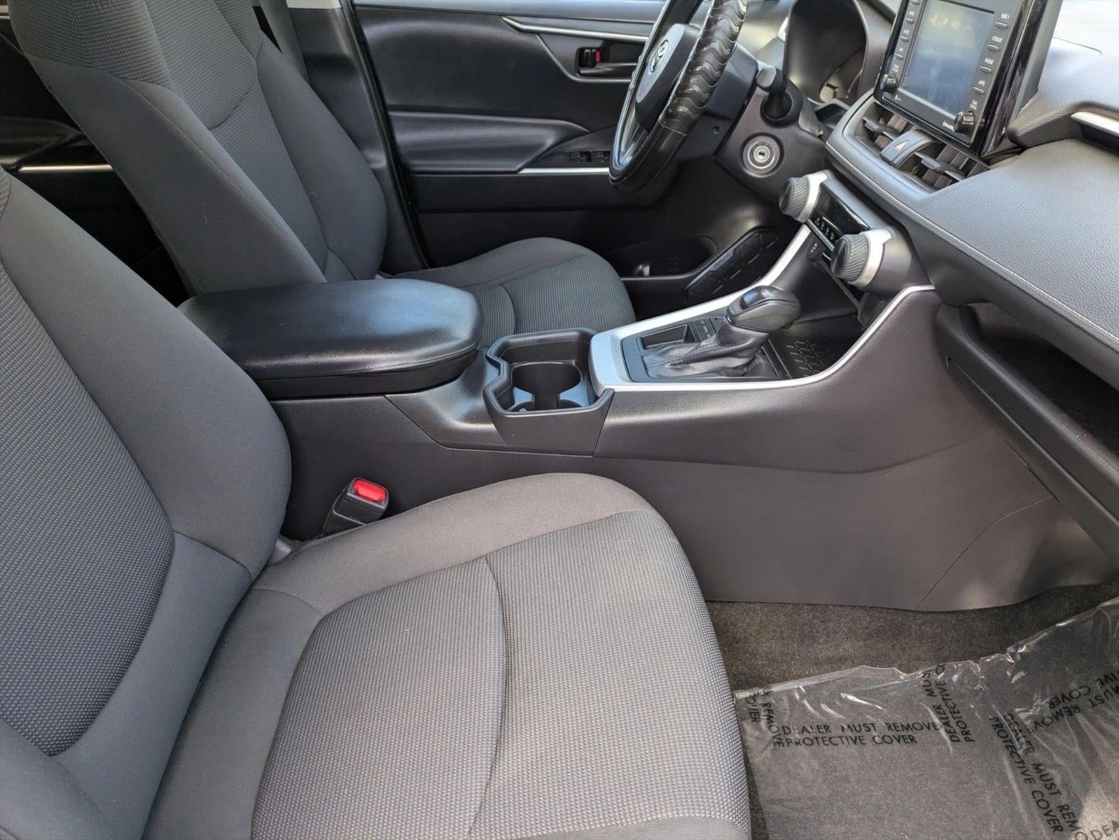 2021 Toyota RAV4 LE FWD (GS)