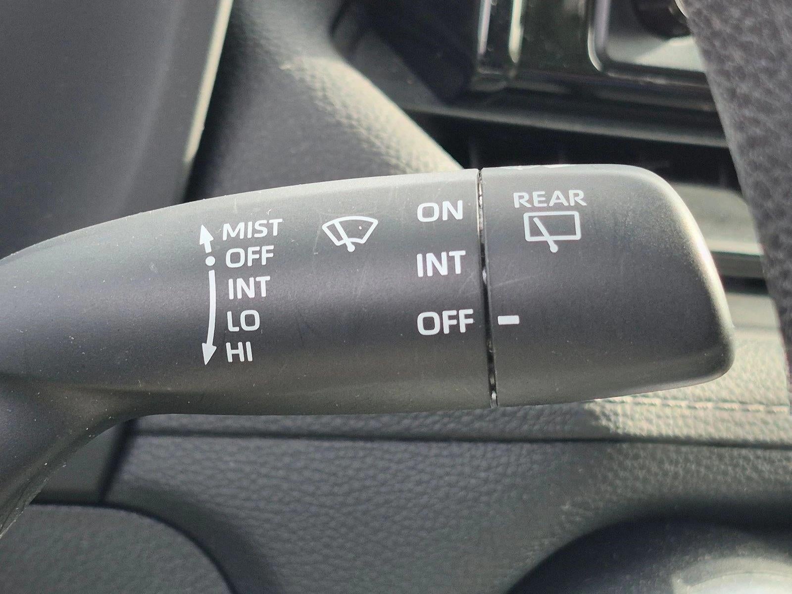 2019 Toyota RAV4 LE FWD (GS)