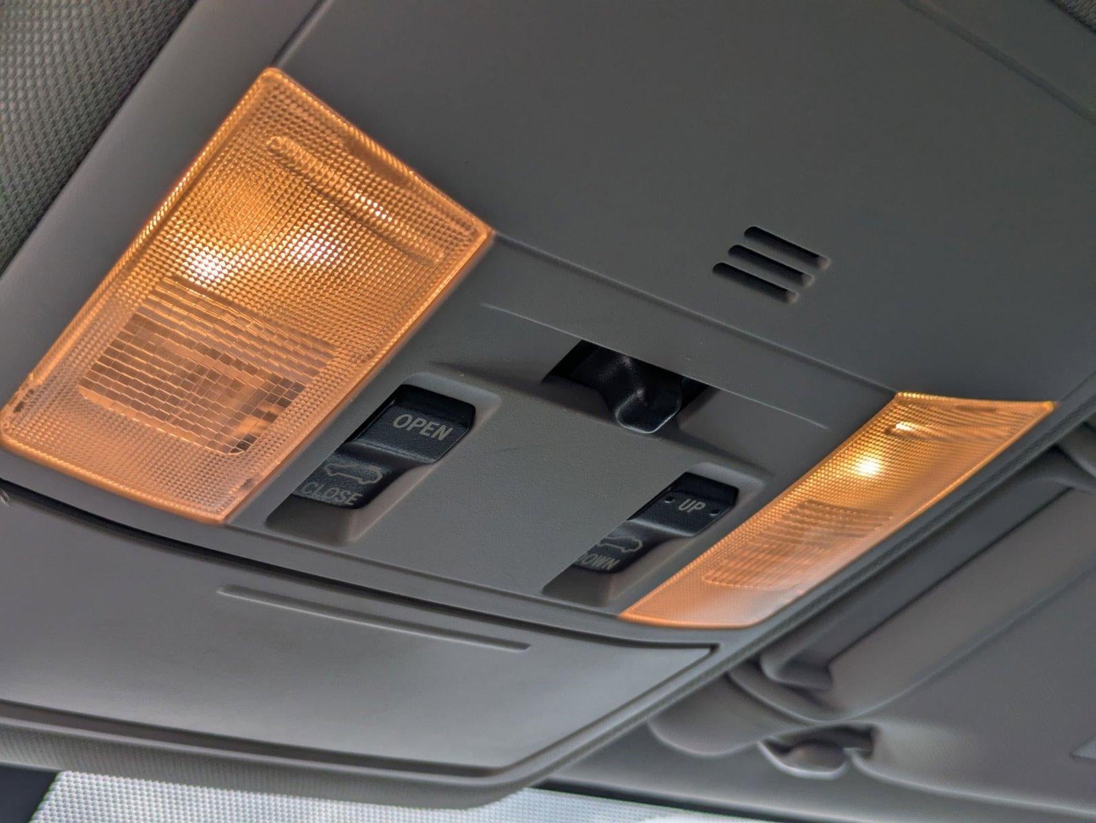 2016 Toyota RAV4 FWD 4dr XLE (GS)