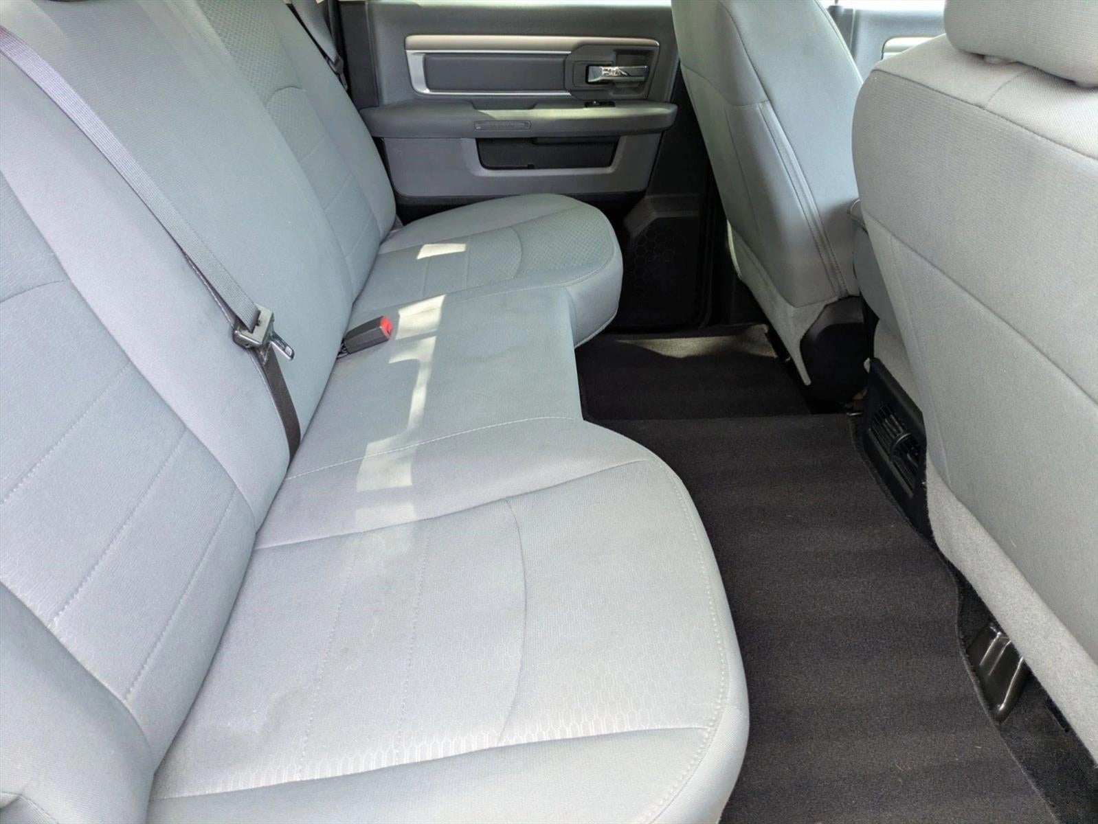 2015 RAM 2500 4WD Crew Cab 6.4 Ft Box SLT
