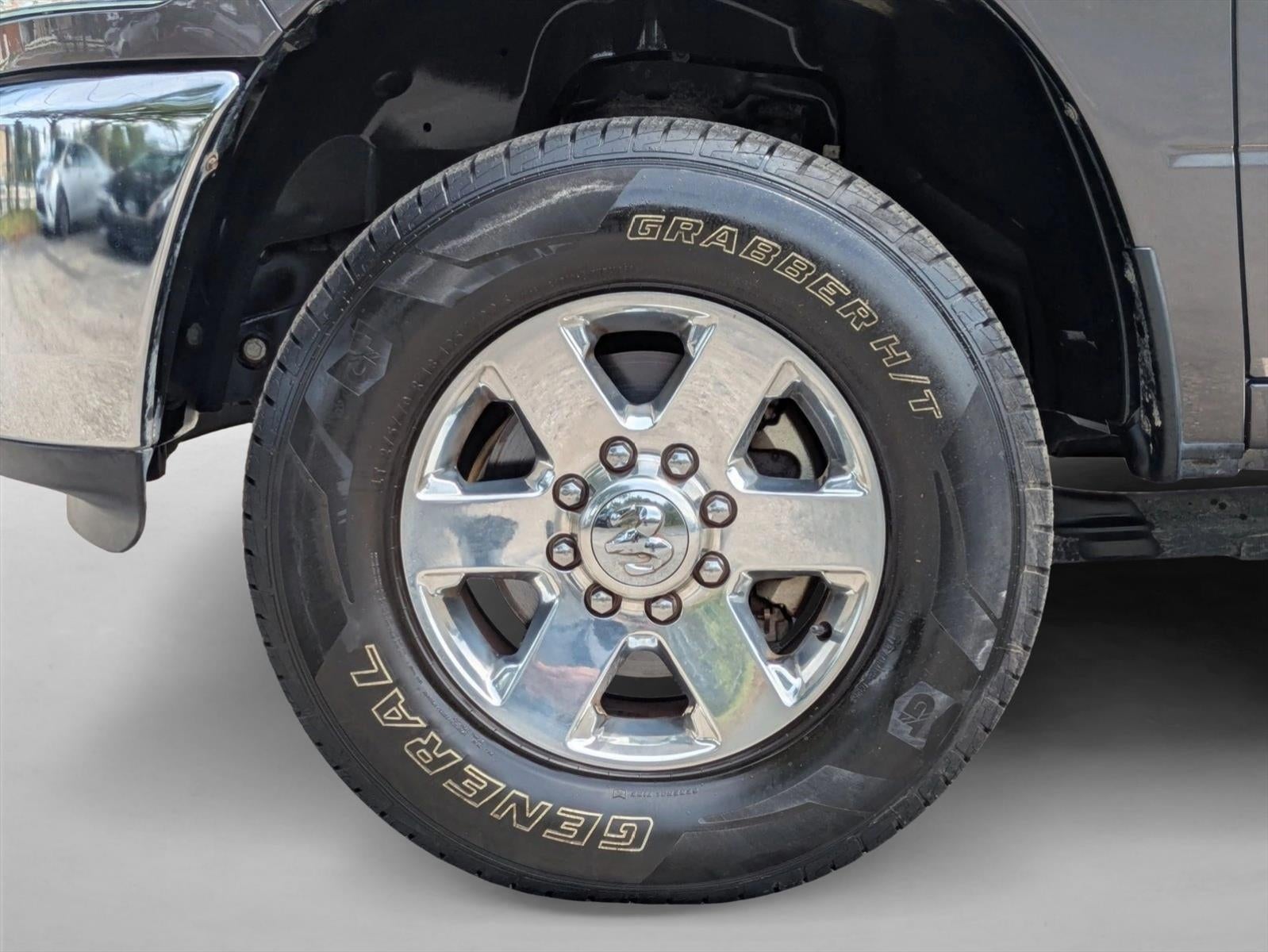 2015 RAM 2500 4WD Crew Cab 6.4 Ft Box SLT