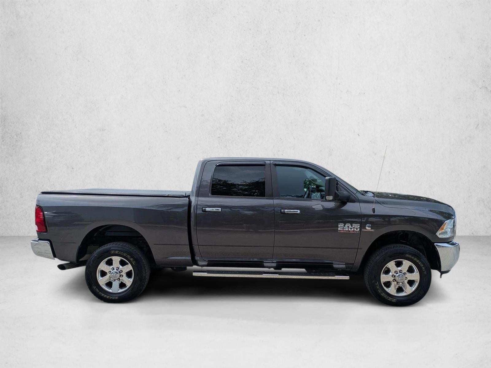 2015 RAM 2500 4WD Crew Cab 6.4 Ft Box SLT