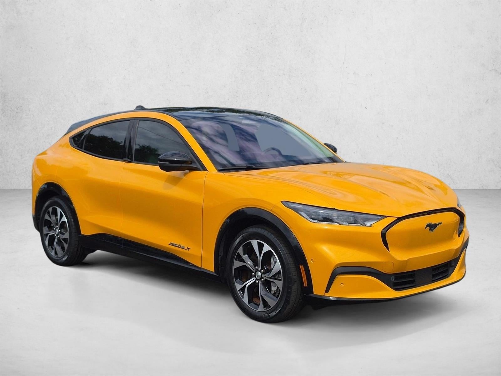 2022 Ford Mustang Mach-E Premium RWD