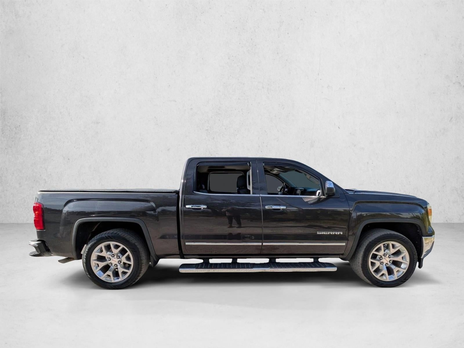 2015 GMC Sierra 1500 Crew Cab Short Box 2-Wheel Drive SLT