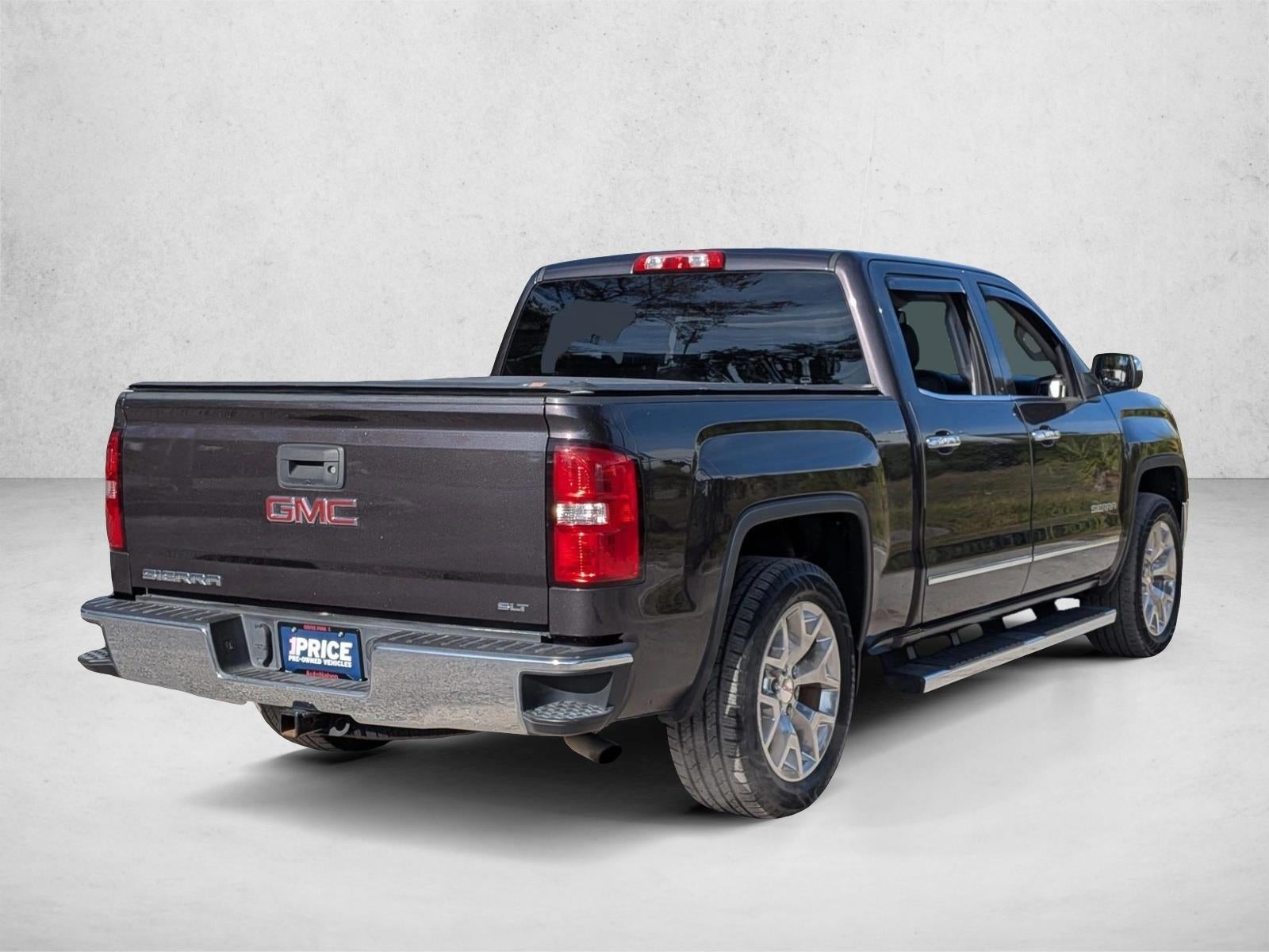 2015 GMC Sierra 1500 Crew Cab Short Box 2-Wheel Drive SLT