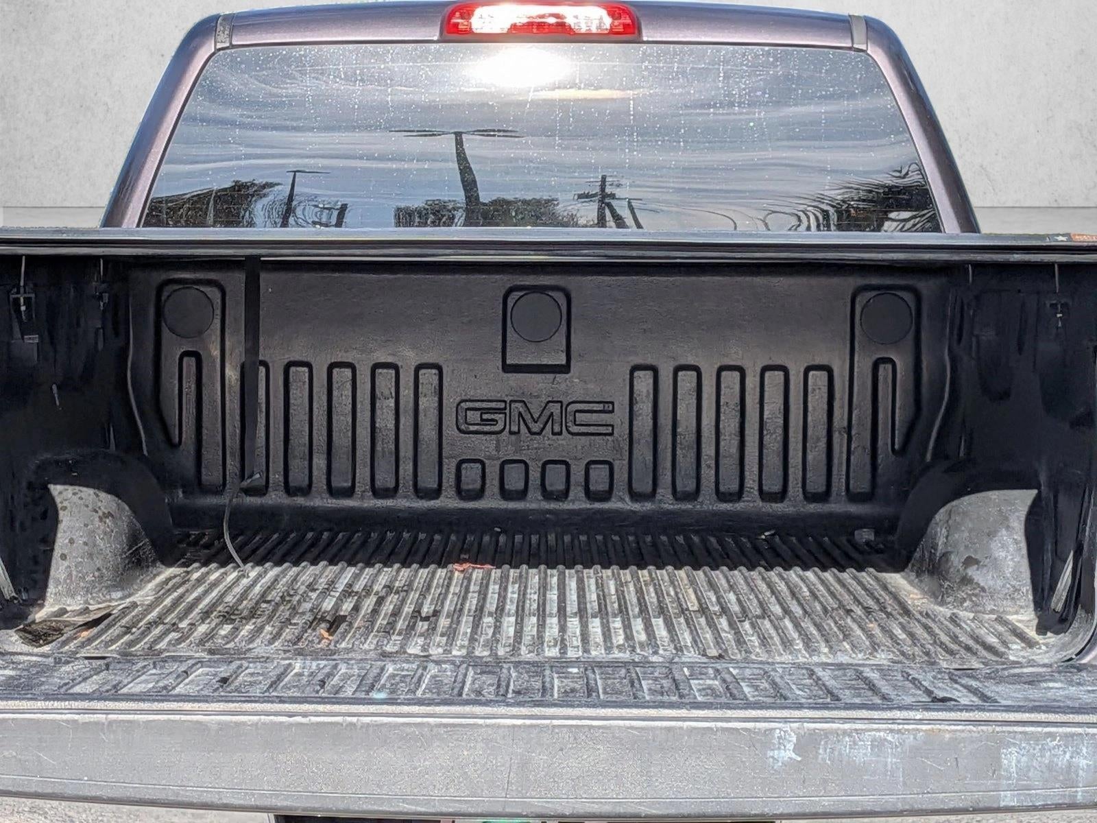 2015 GMC Sierra 1500 Crew Cab Short Box 2-Wheel Drive SLT