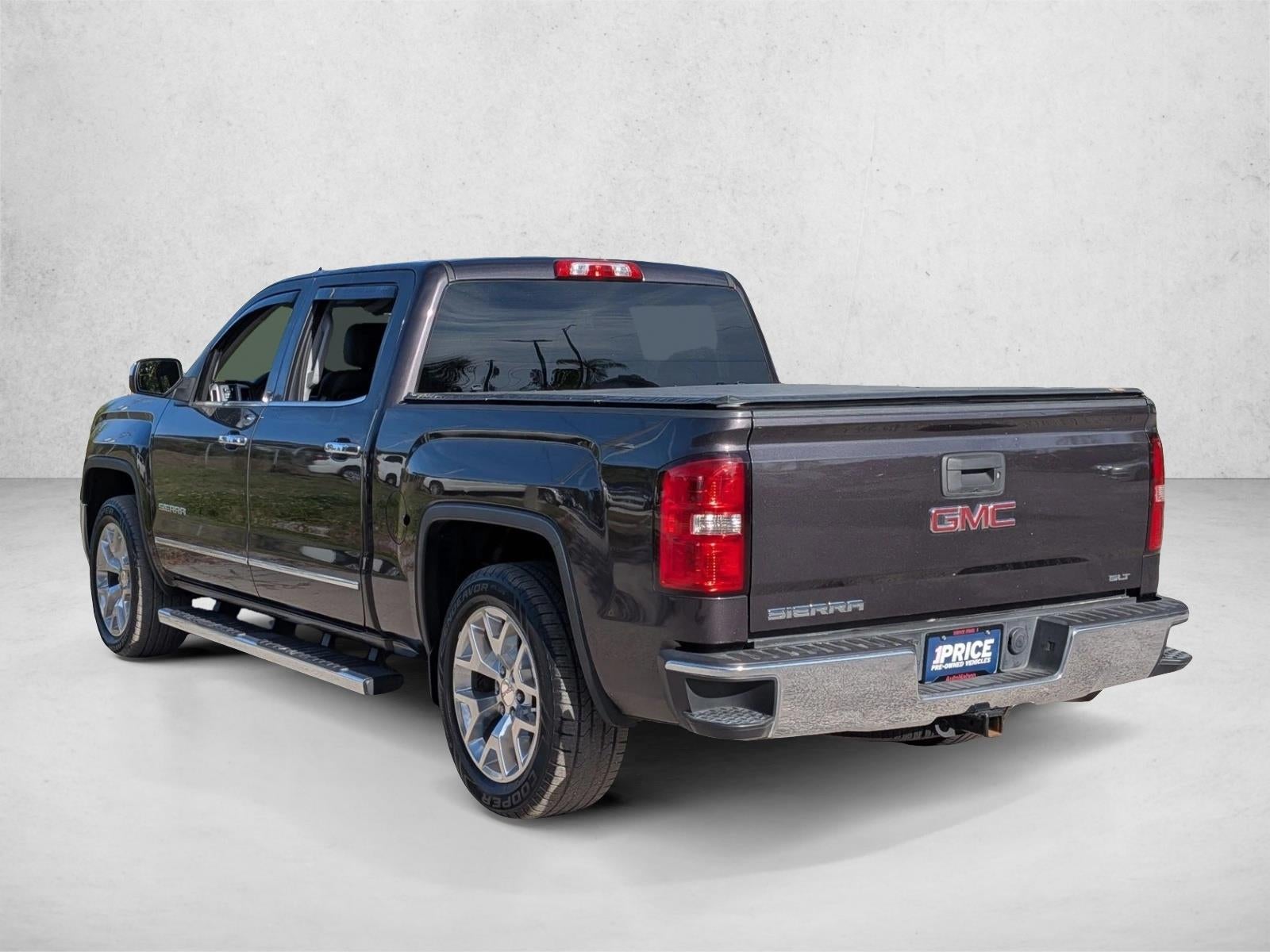 2015 GMC Sierra 1500 Crew Cab Short Box 2-Wheel Drive SLT