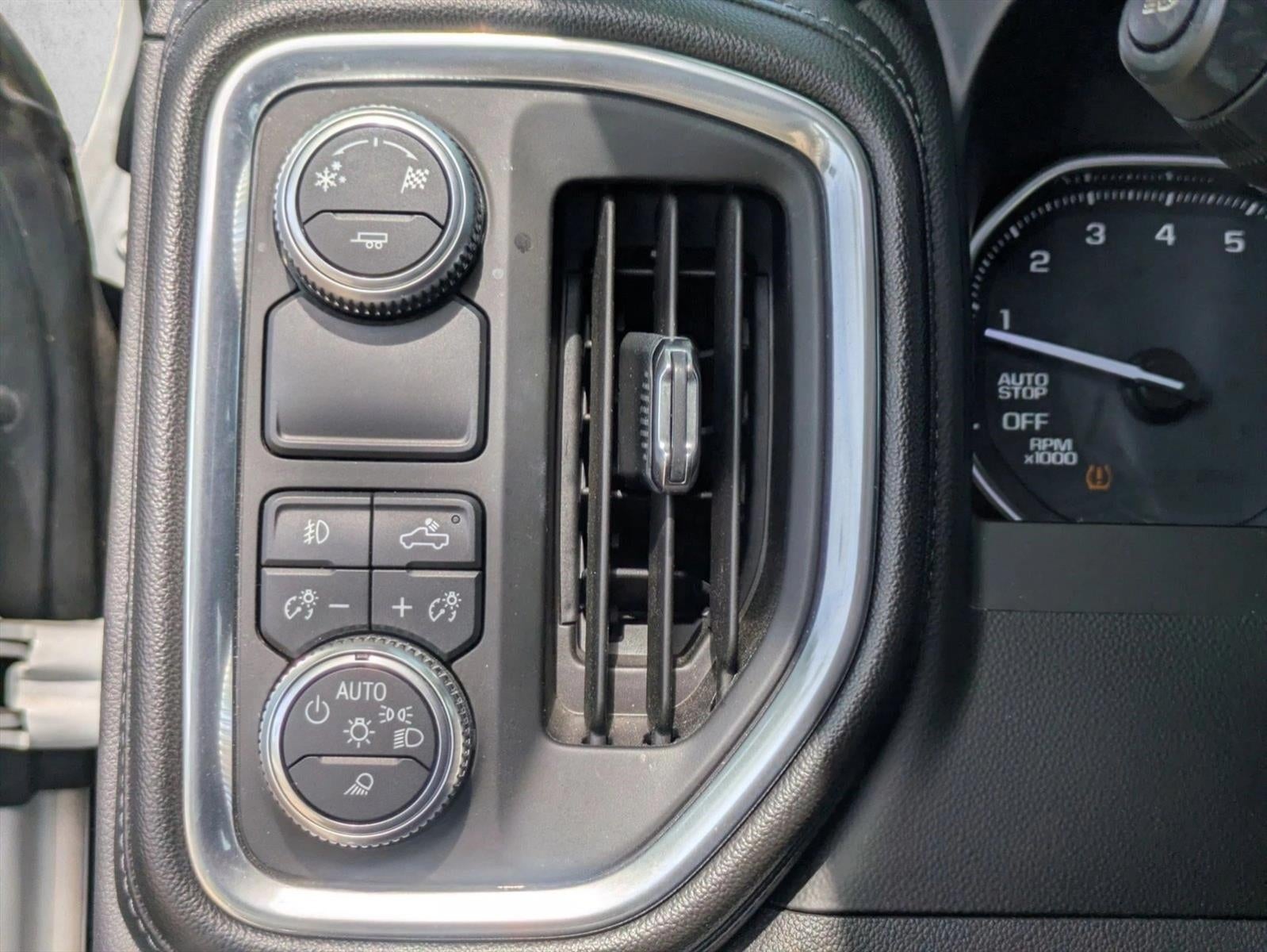 2019 GMC Sierra 1500 Crew Cab Short Box 2-Wheel Drive SLT