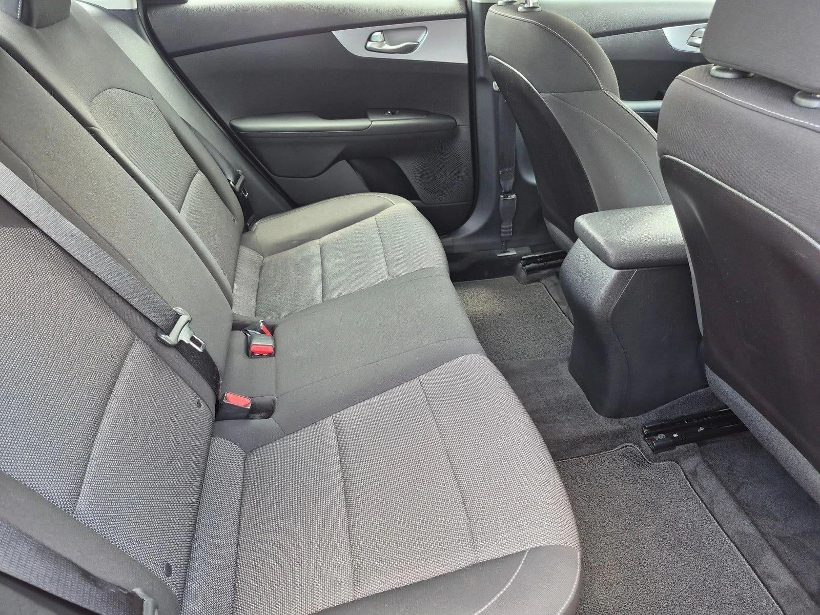 2022 Kia Forte LXS IVT
