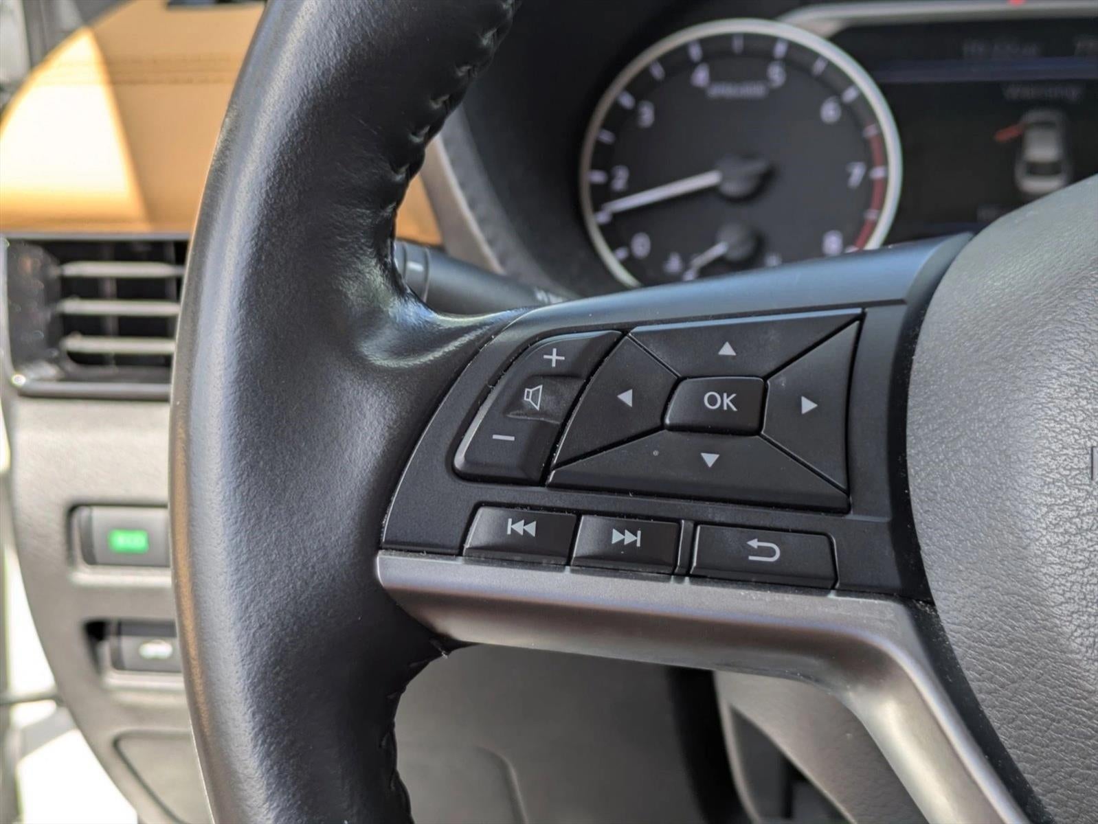 2023 Nissan Sentra SV CVT