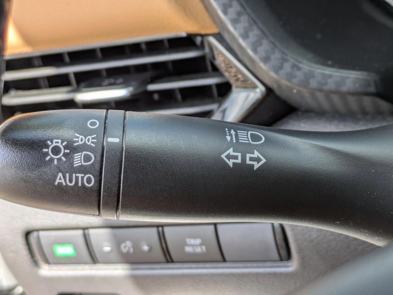 2023 Nissan Sentra SV CVT