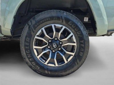 2022 Toyota Tacoma 4WD 4WD TRD Sport Double Cab 5' Bed V6 AT (Natl)