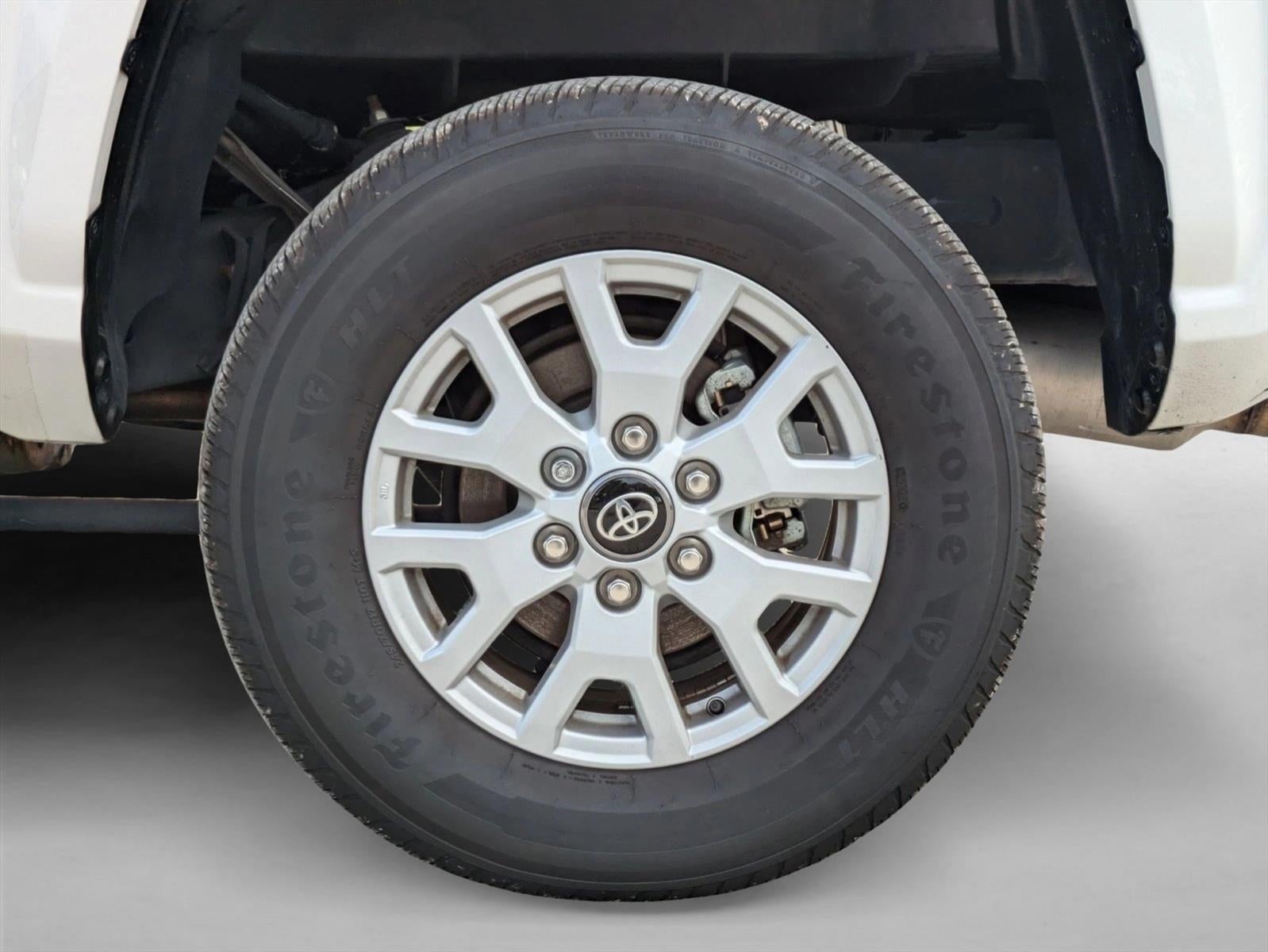 2024 Toyota Tacoma 2WD 2WD SR5 Double Cab 5' Bed AT (SE)