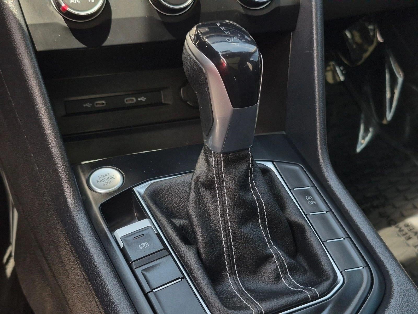 2022 Volkswagen Taos SE FWD