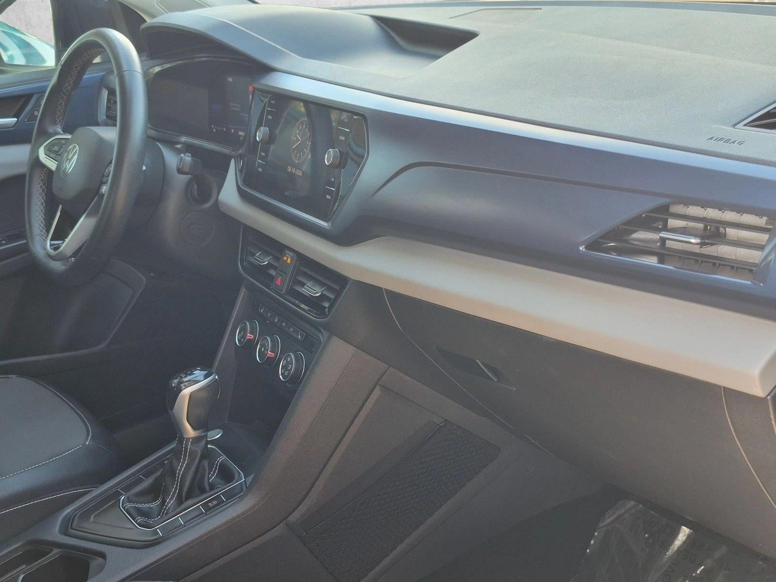 2022 Volkswagen Taos SE FWD