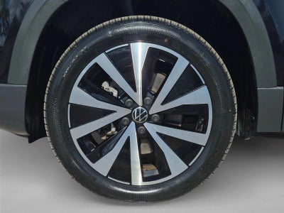2022 Volkswagen Taos SE FWD