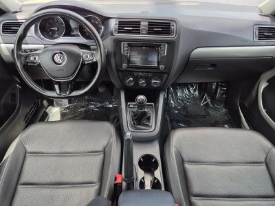 2017 Volkswagen Jetta 1.4T SE Manual