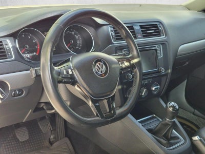 2017 Volkswagen Jetta 1.4T SE Manual