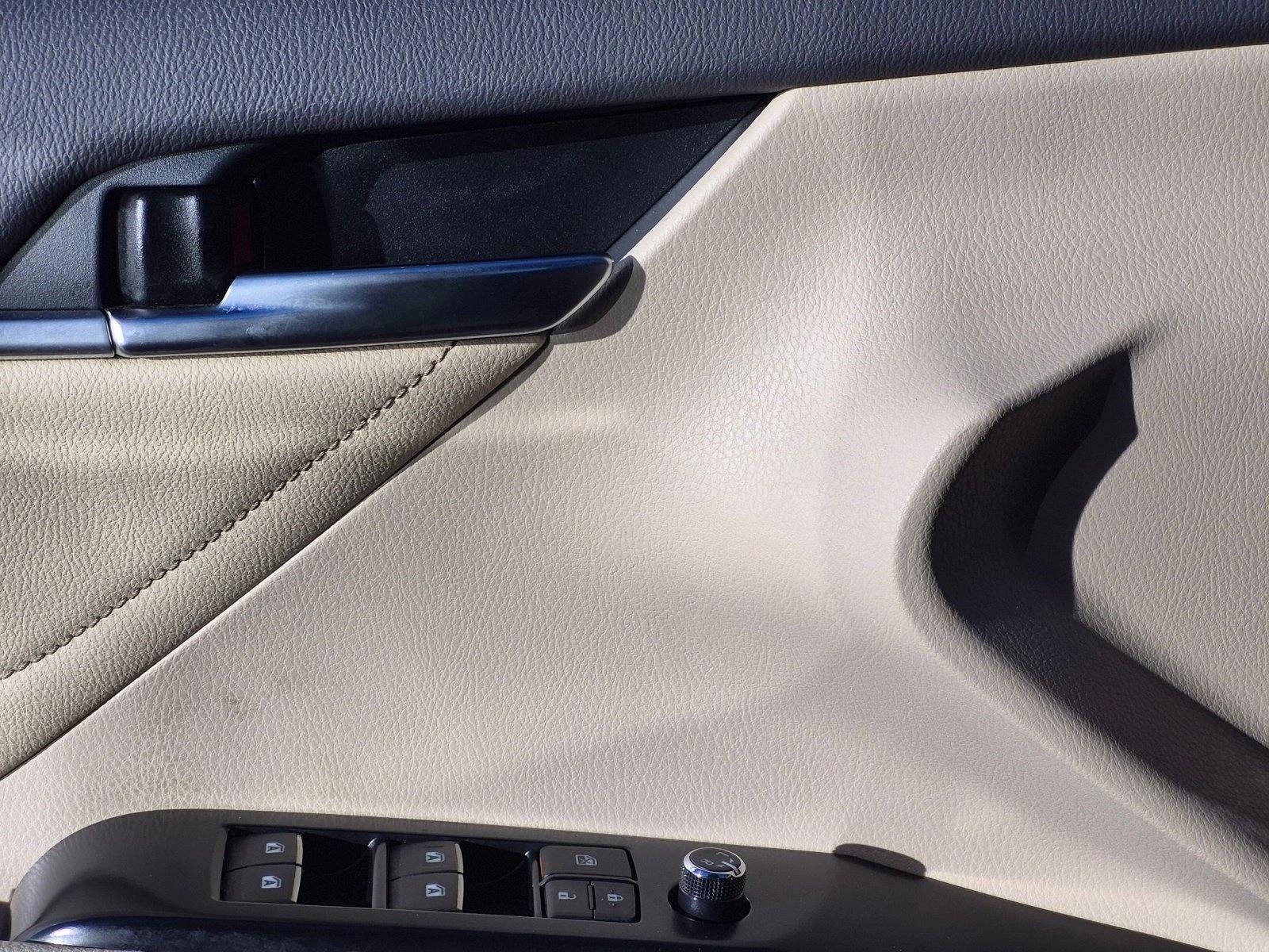 2018 Toyota Camry XLE Auto (SE)