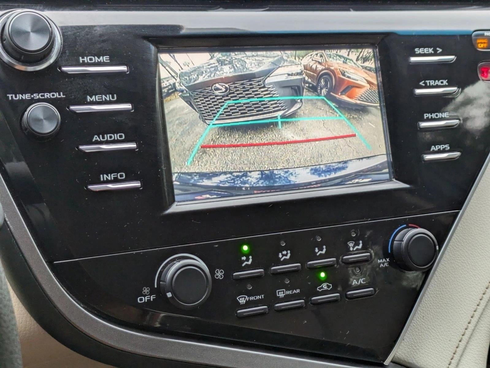 2018 Toyota Camry LE Auto (SE)