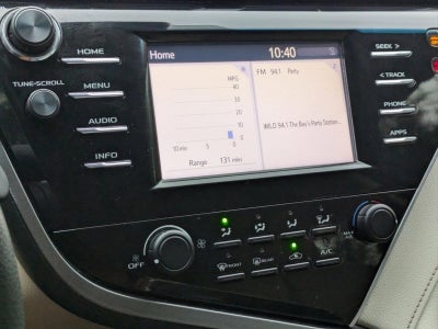 2018 Toyota Camry LE Auto (SE)