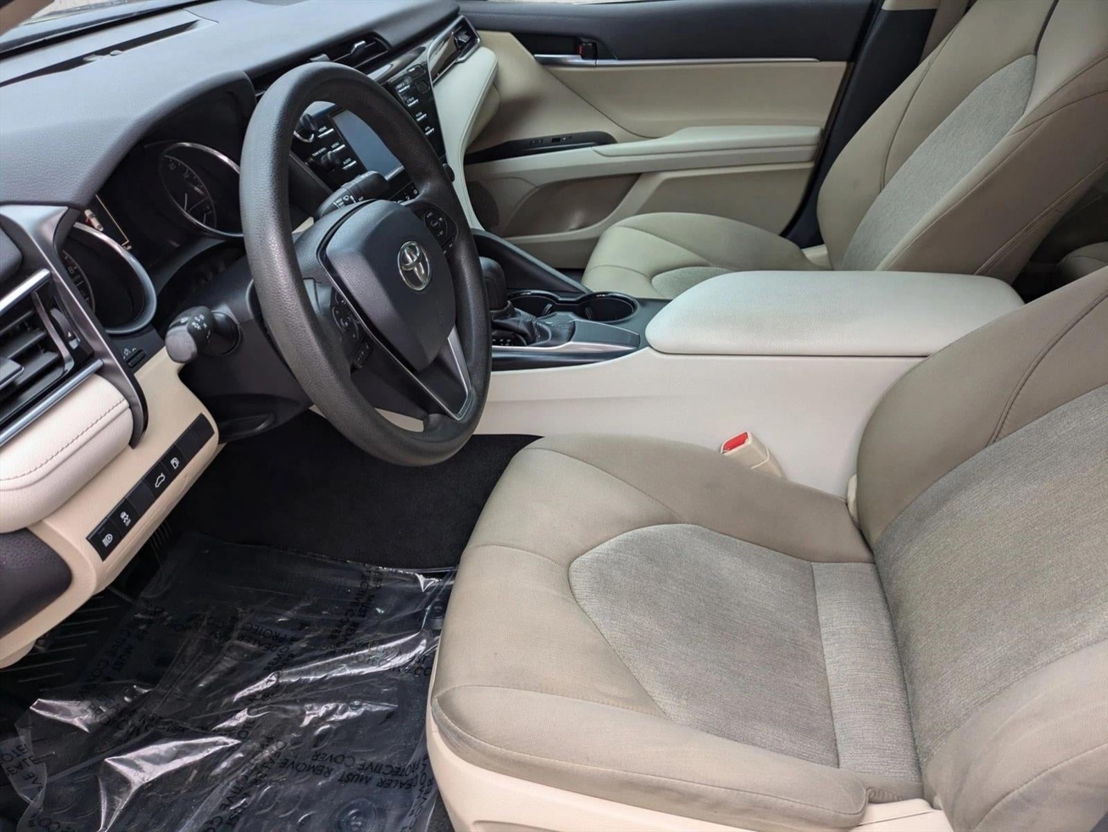 2018 Toyota Camry LE Auto (SE)
