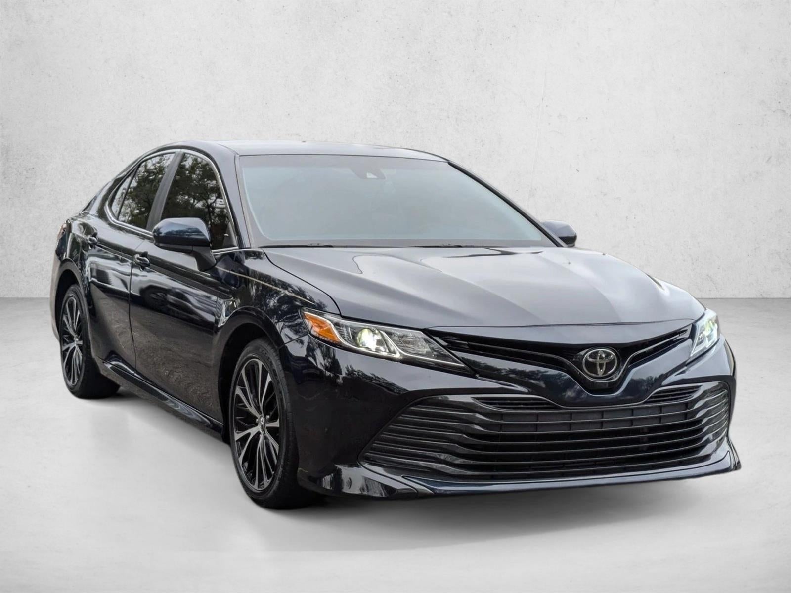 2018 Toyota Camry LE Auto (SE)