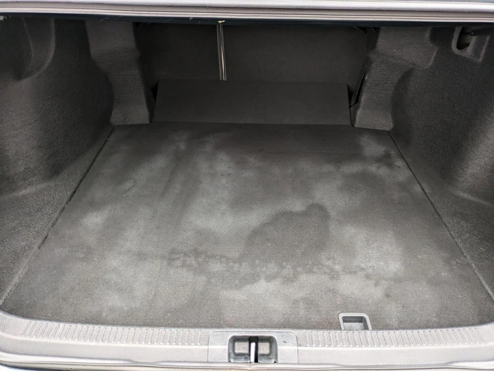 2018 Toyota Camry LE Auto (SE)