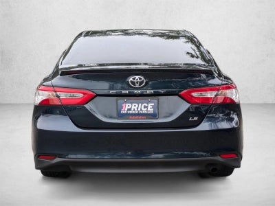 2018 Toyota Camry LE Auto (SE)