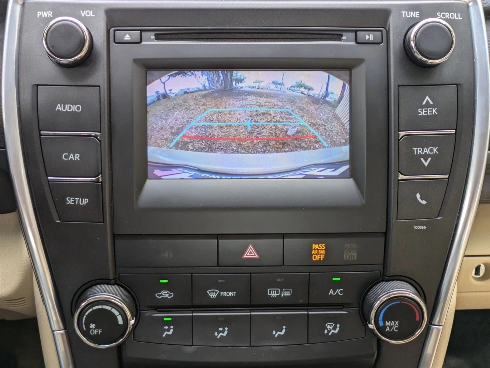 2015 Toyota Camry 4dr Sdn I4 Auto LE (Natl)