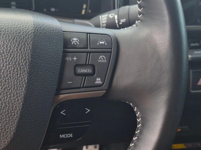 2025 Toyota Camry SE (Natl)