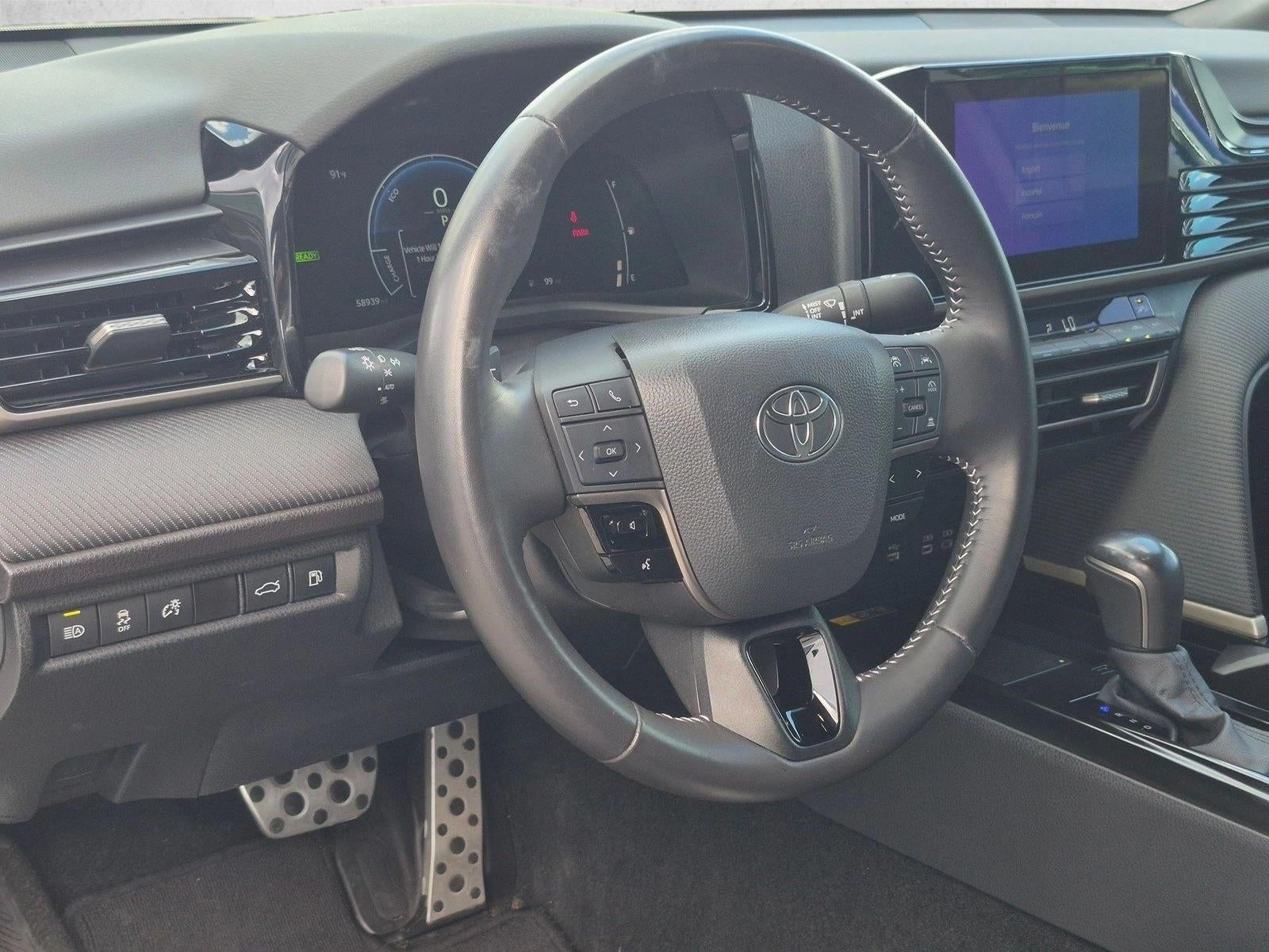 2025 Toyota Camry SE (Natl)
