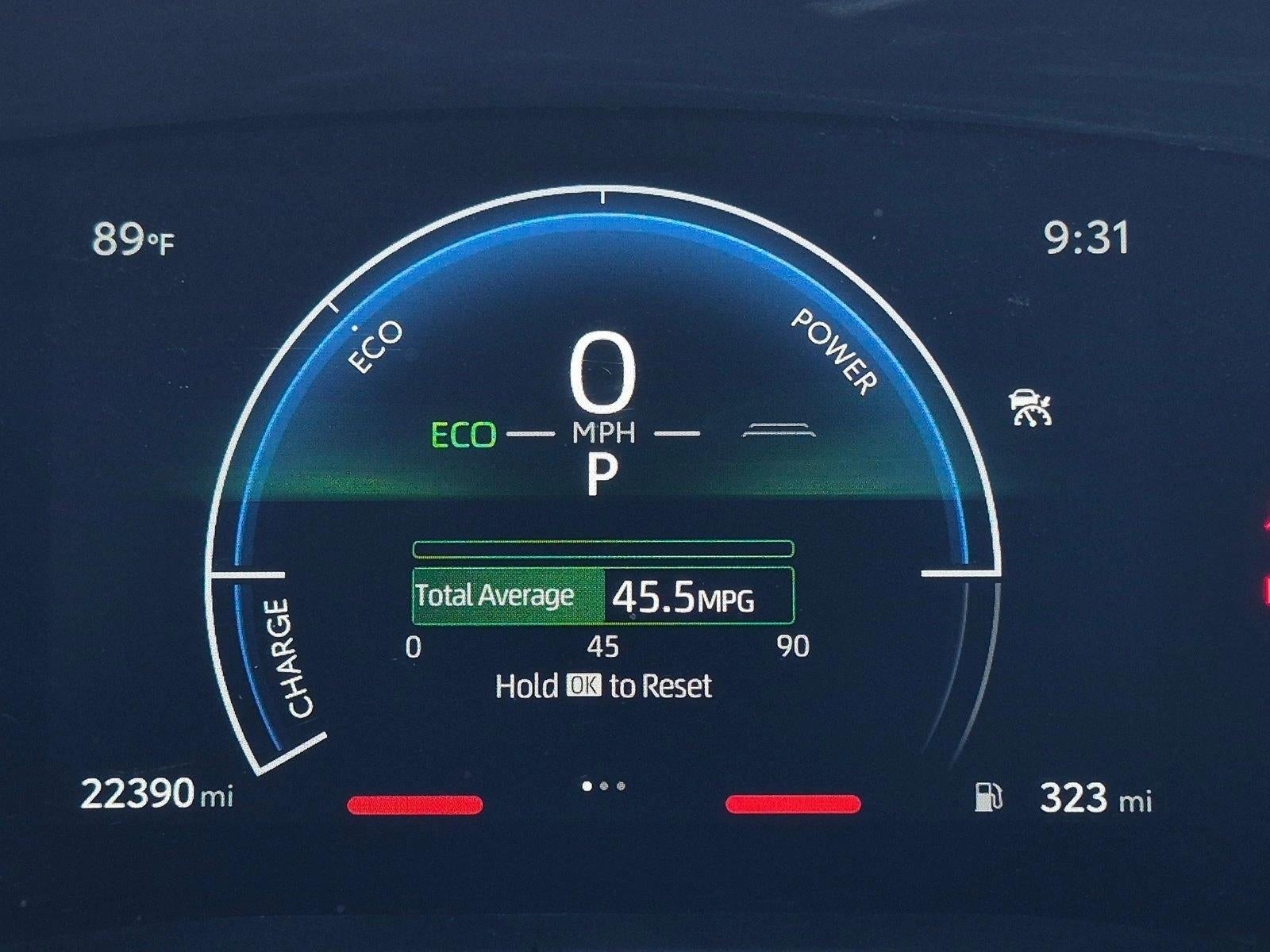 2025 Toyota Camry LE (SE)