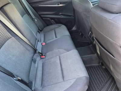 2025 Toyota Camry LE (SE)