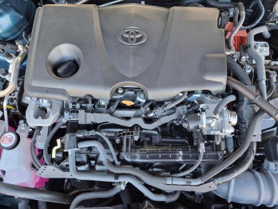 2025 Toyota Camry LE (SE)