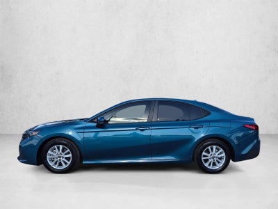2025 Toyota Camry LE (SE)