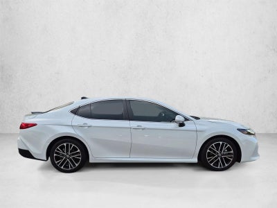 2025 Toyota Camry XLE (Natl)