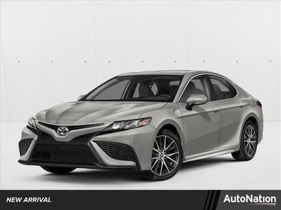 2024 Toyota Camry SE Auto (SE)