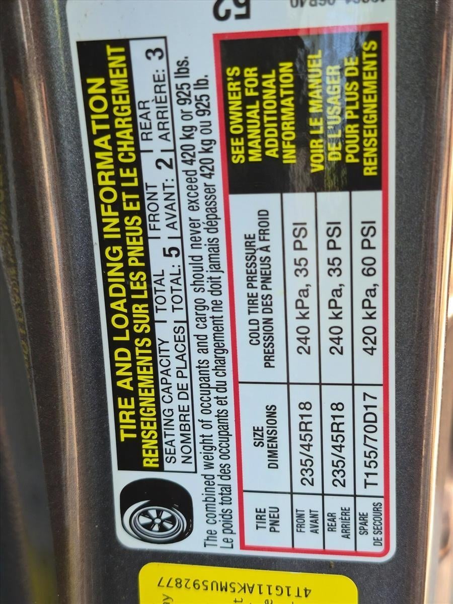 2021 Toyota Camry SE Auto (SE)