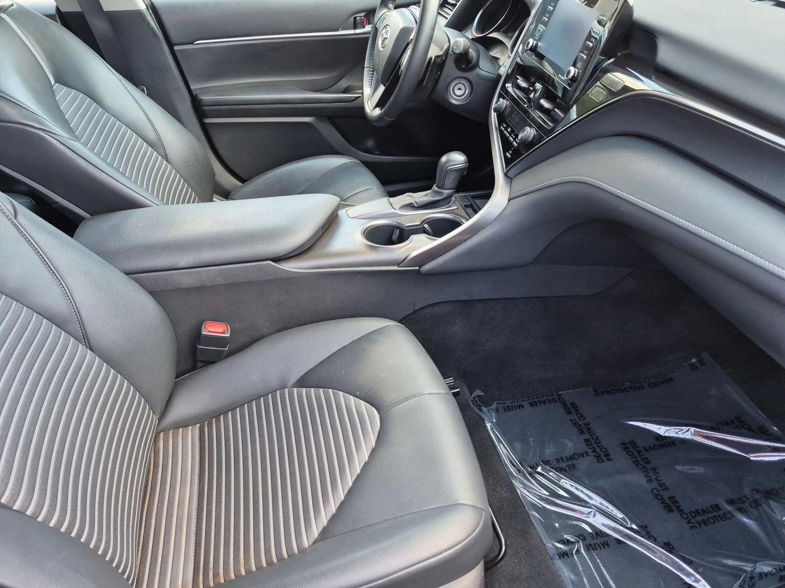 2021 Toyota Camry SE Auto (SE)